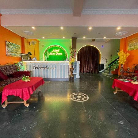 Hotel Lake Queen Rambha Bagian luar foto