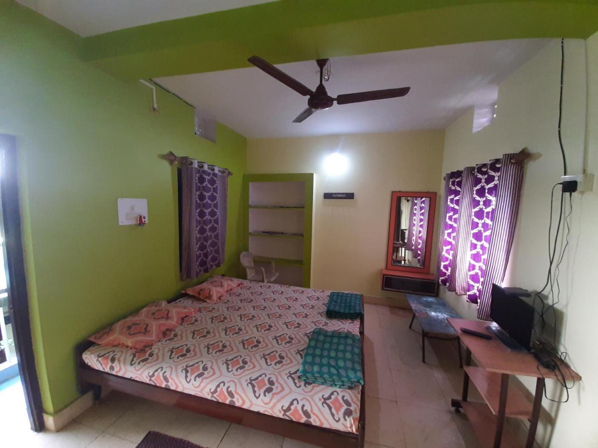 Hotel Lake Queen Rambha Bagian luar foto